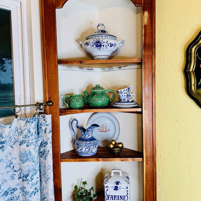 styling shelves